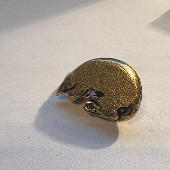 Solid Brass Cat Figurine - New - 0.70 in L x 1.20 in W - Picture 4 of 4